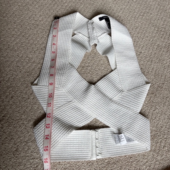 Forever 21 wrap around stretch bandage crop top white Medium - Picture 8 of 10